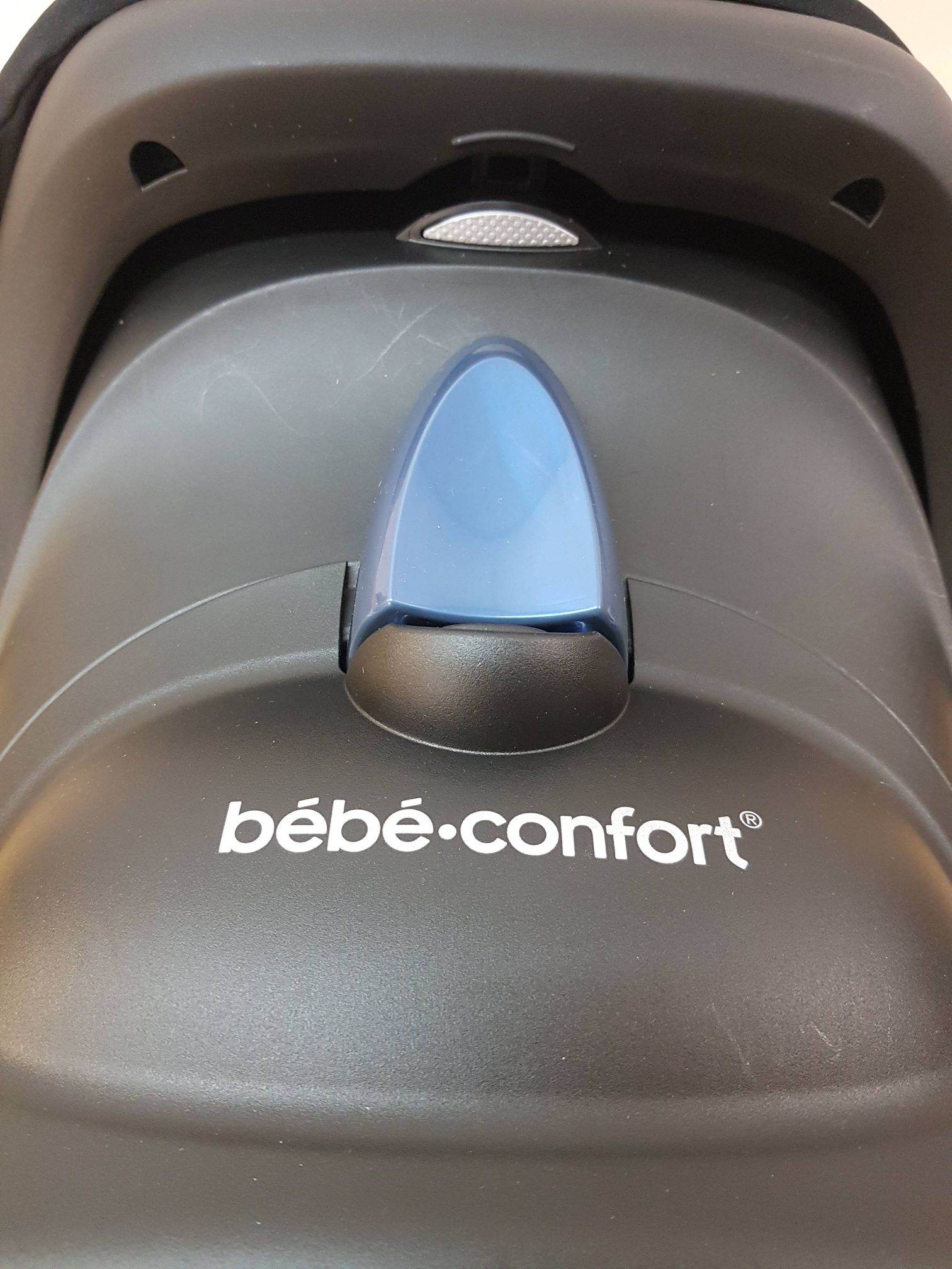 FOTELIK SAMOCHODOWY BEBE CONFORT 0-13 KG ISOFIX CZERWONY - obrazek 8